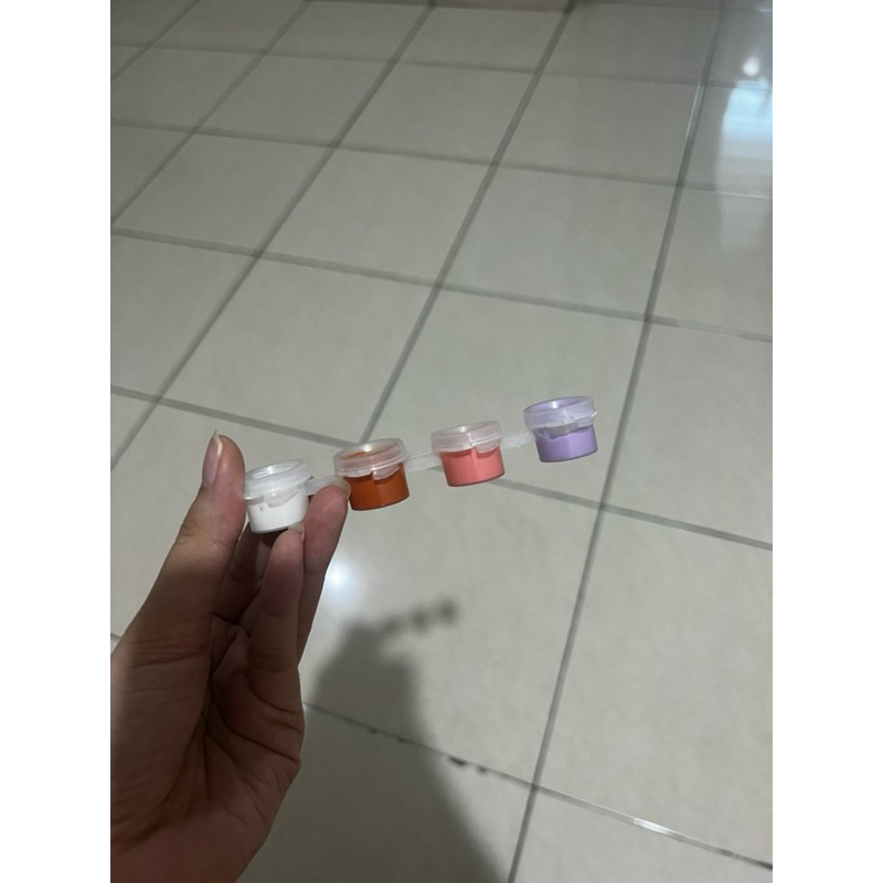 

preloved Cat akrilik Set 6 Warna 12 Warna/Cat Akrilik Kanvas Lukisan Kanvas Cat Cat Akrilik 3ml