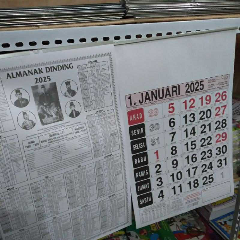 

KALENDER KANTOR ALMANAK TANGGUNG 32 CM 1 BULANAN 12 LEMBAR