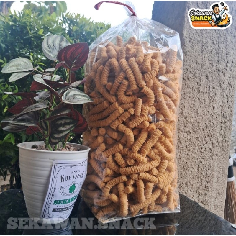 

KUE KERING AKAR KELAPA SNACK KILOAN 500GRAM-1KG-1,5KG