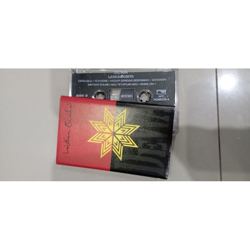 kaset pita laskar cinta dewa 19