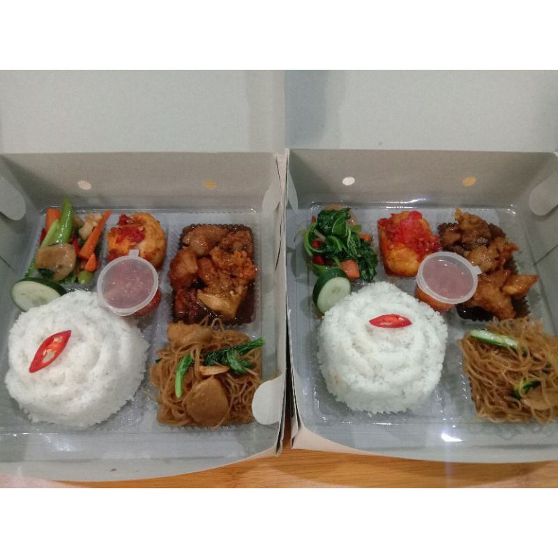 

Nasi Kotak Sekat Isi 5 Menu