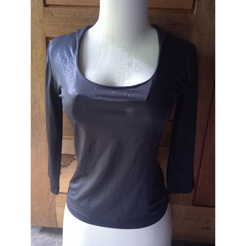 Preeloved Atasan/balero/atasan crop/bh sport//Trift//trifthing//like new//Bekas pakai
