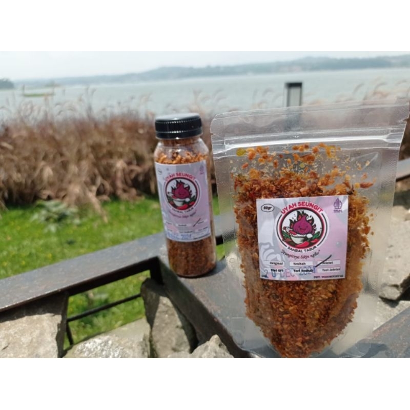 

Uyah Seungit pouch (60gr)