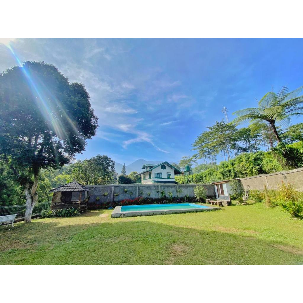 Sewa villa murah/Sewa villa puncak bogor/top view/Villa Molek