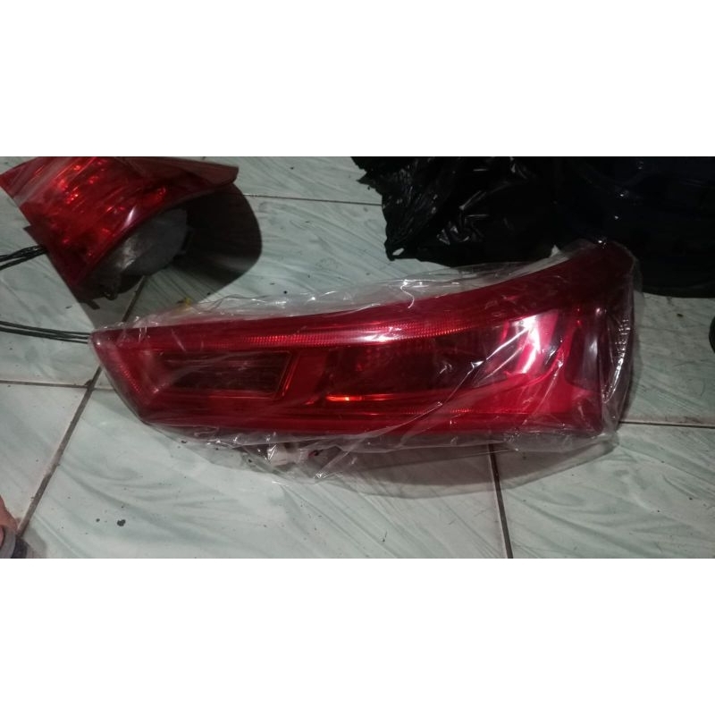 stoplamp bagasi Wuling almaz original