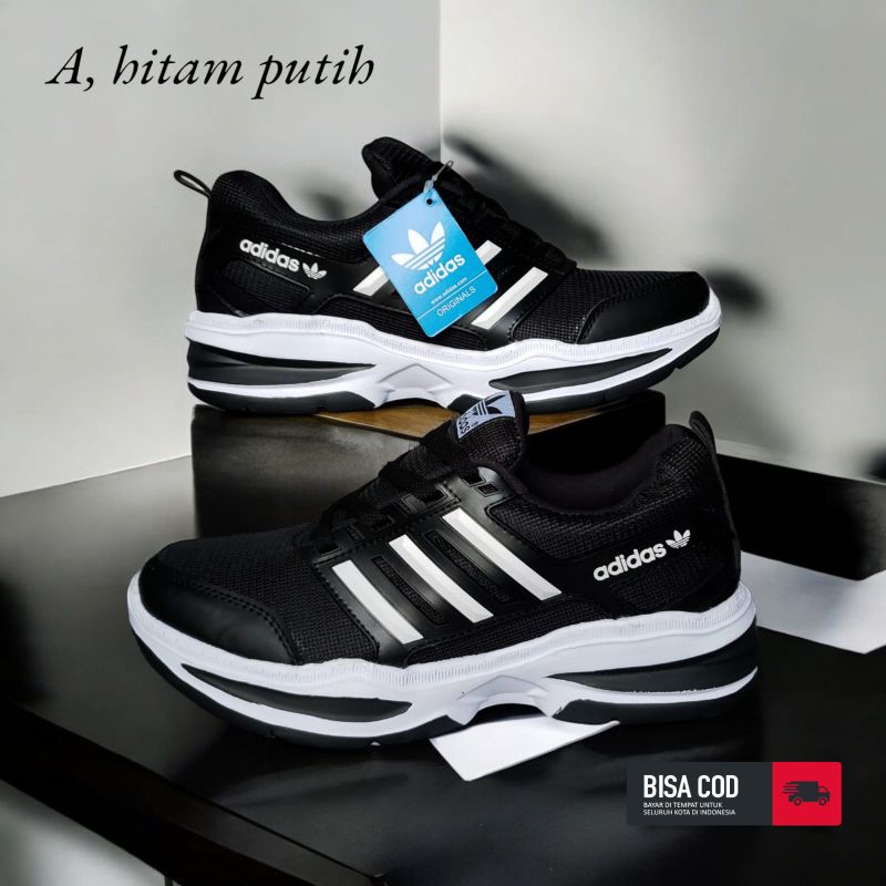 Sepatu Sekolah Hitam Putih Sepatu Pria Wanita