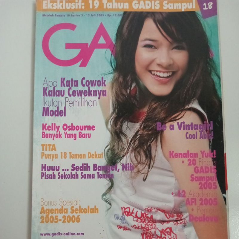 Majalah Gadis Tahun 2005 Cover Tita Atmanagara