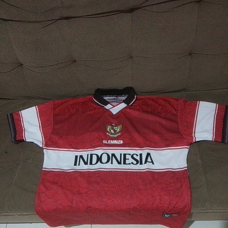 Jersey Asli Indonesia Garuda Warna Emas