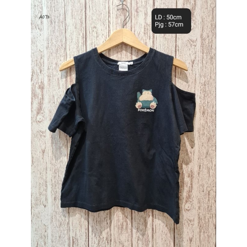 [A072] PRELOVED KAOS ATASAN WANITA POKEMON BOSSINI uk.M