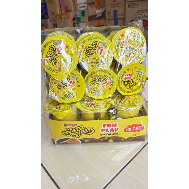 

Nyam Nyam Fun Play Chocolate 1 pack isi 12 pcsc
