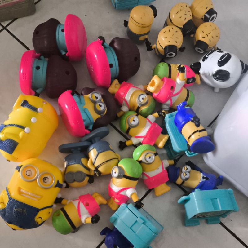 mainan anak figure minion x mcd