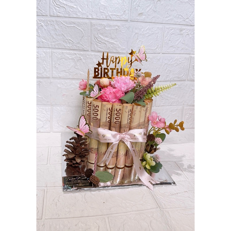 money tart atau kue tart uang