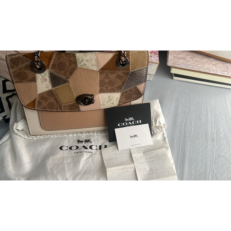 VGC Preloved Tas Coach Parker