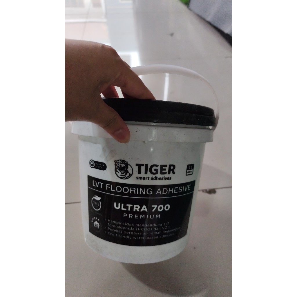 Lem vinyl putih lantai lem tiger khusus vinyl lem putih LVT