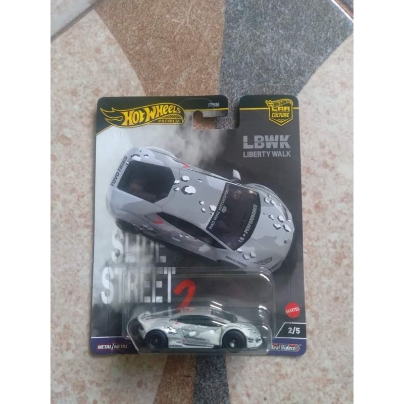 Hotwheels series Slide Street 2 Lamborghini LBWK