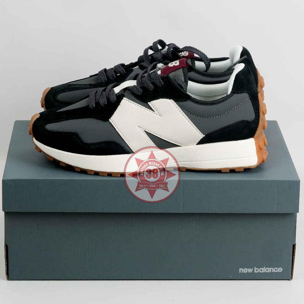 NEW BALANCE 327 - BLACK WHITE GUM