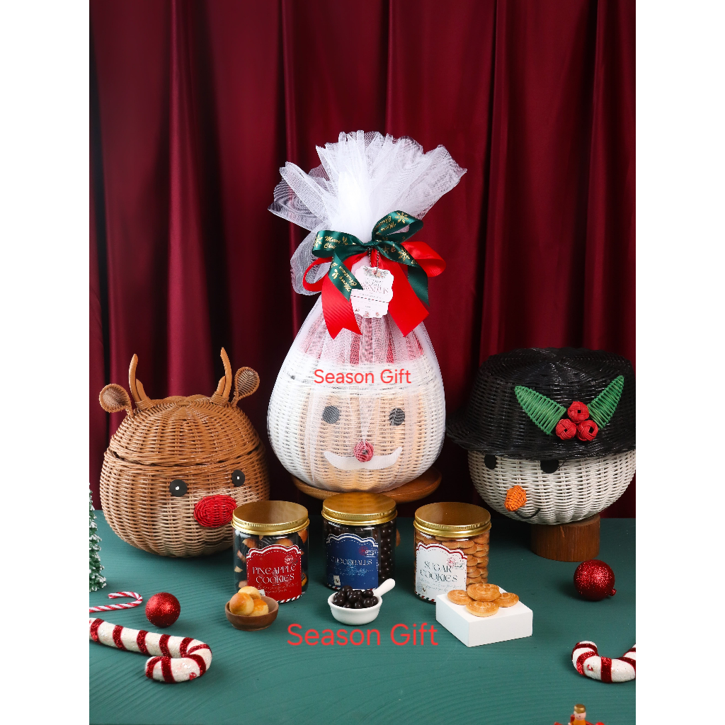 

CHRISTMAS Hampers Keranjang Karakter Natal Unik - Bingkisan Natal isi Cookies Coklat - Parsel Keranjang Rotan