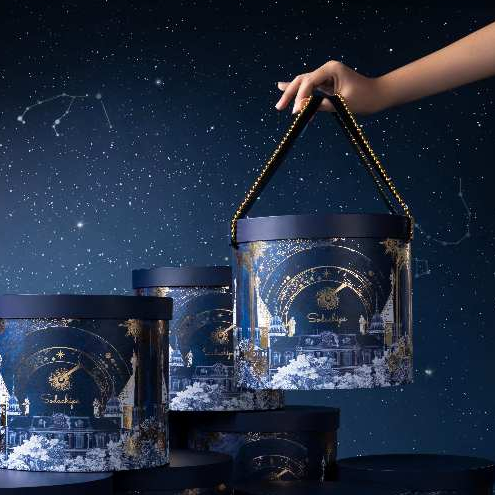 

CELINE B - Signature gift box with Wine by Sodachips | hampers