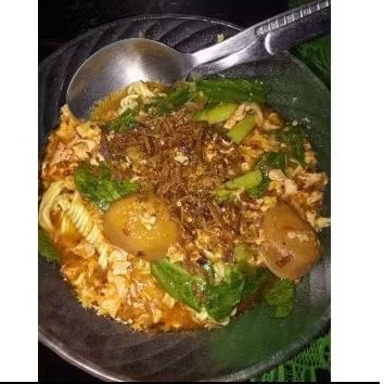 

mie nyemek