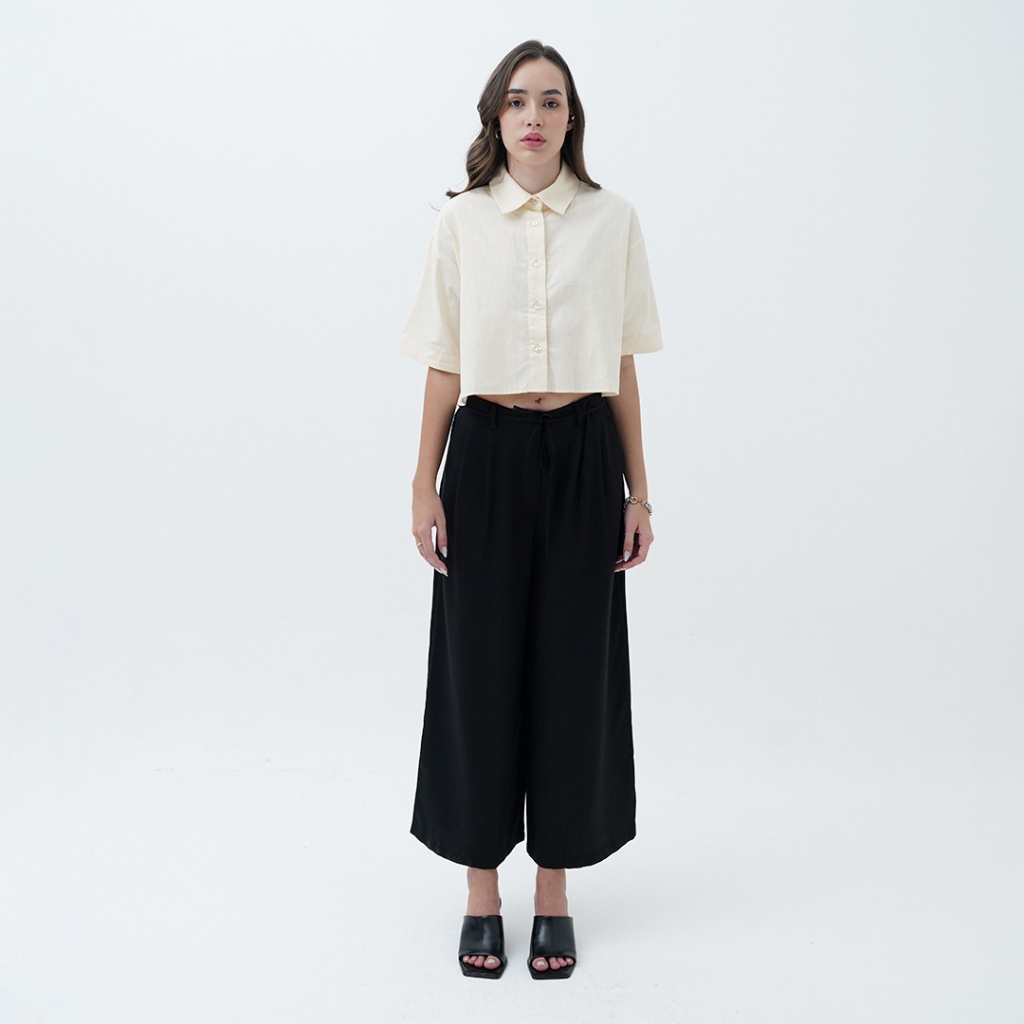 Mississippi High Waisted Straight Cut Trousers Celana Panjang LIN000531M Hitam