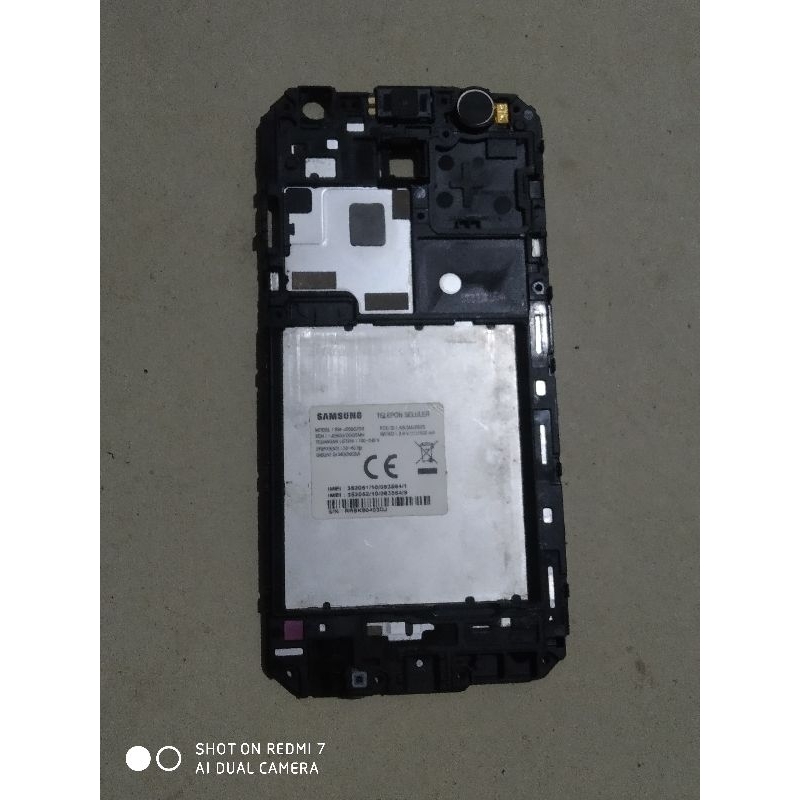 TATAKAN LCD SAMSUNG J2 CORE ORI
