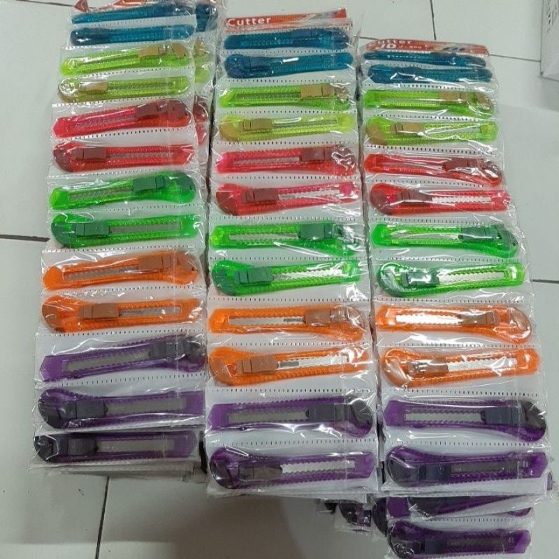 

( HARGA GROSIR ) CUTTER BESAR BENING 12PCS