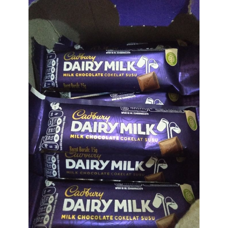 

COKLAT CADBURY DAIRY MILK 15GR