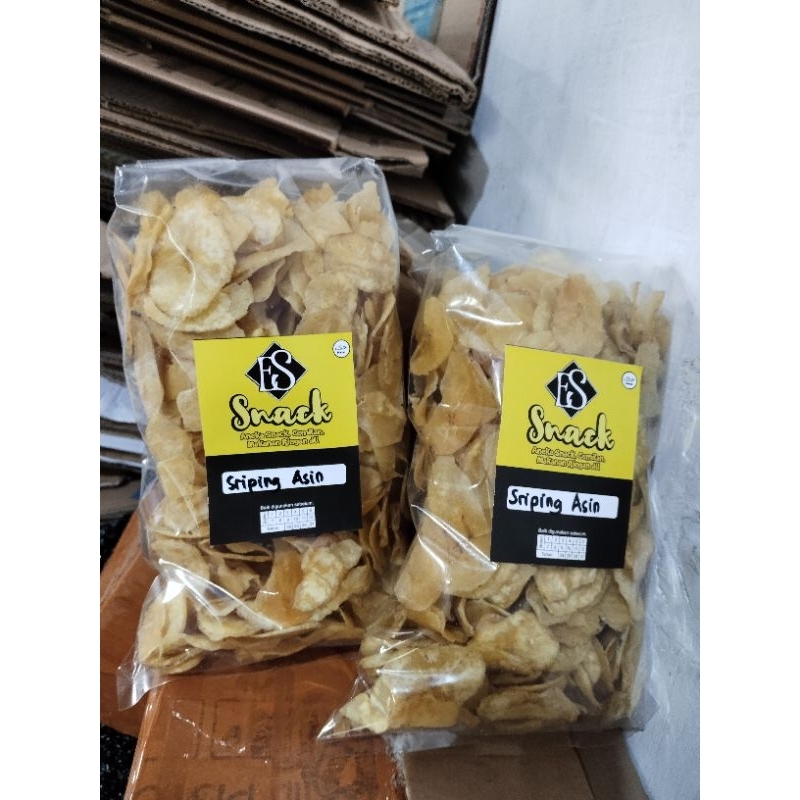 

Keripik Pisang Asin Gurih Homemade 500 gram (2 bungkus 250 gram)
