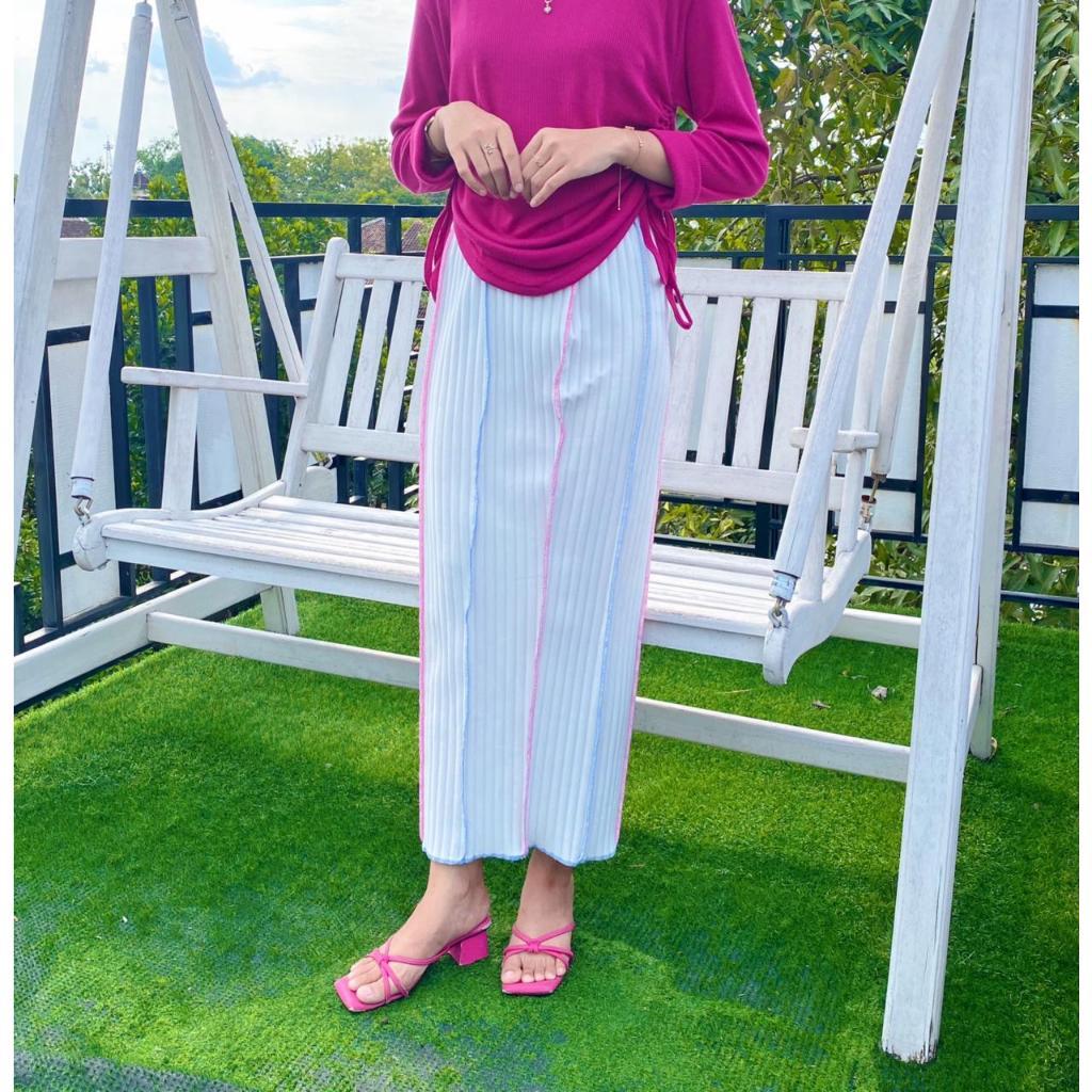 rok rajut pelangi / rok wanita / rok kerja / rok panjang / rok knit / rok murah / rok terbaru / rok 