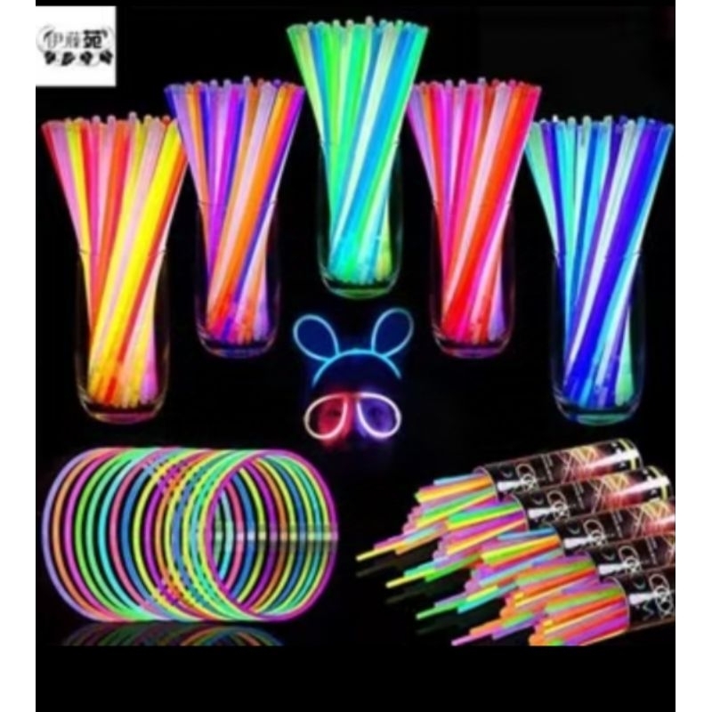 1 box isi 50pcs  glowstick glow stick glowing stick glow in the dark / stik gelang fosfor neon