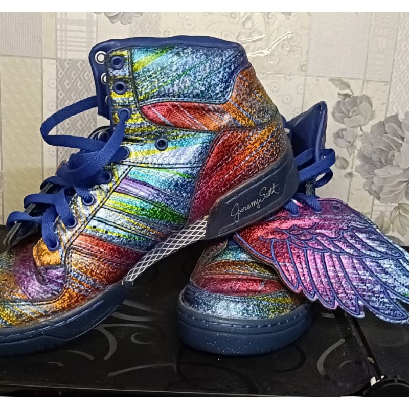 VINTAG SIZE  4️⃣0️⃣2/3 Jeremy Scott X adidas Js Wings (Super Colour)