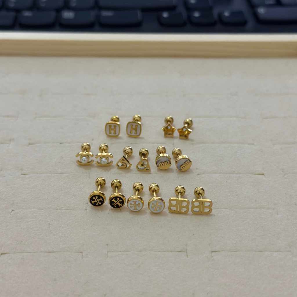 Anting Tusuk Titanium Anti Karat dan Luntur - Vellentiny