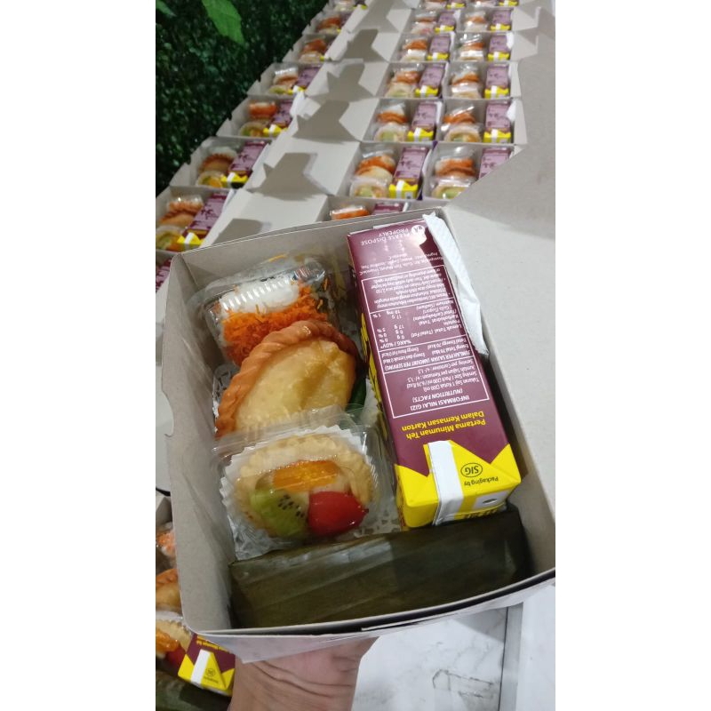 

Paket Snack Box 20 ribu/Paket Snack Box/Snack box