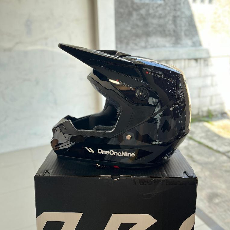 HELM ORCA 119  HELM ORCA ONEONENINE TH 9 BLACK GLOSS TERBARU
