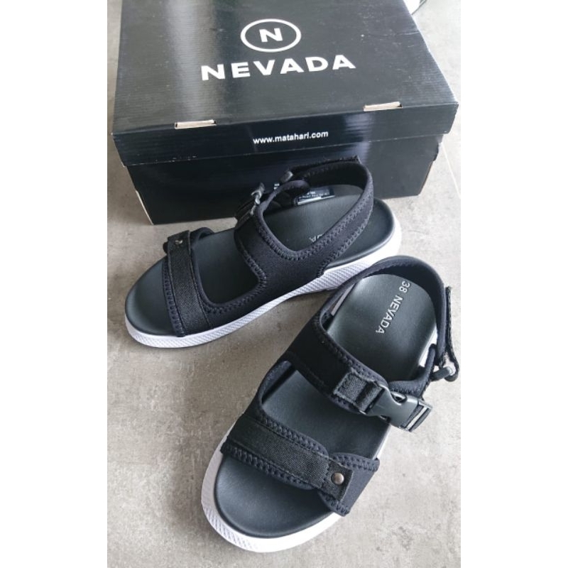 sepatu sandal gunung hitam cewek nevada