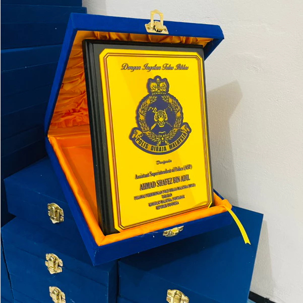 Plakat Plat Gold Plakat Kayu Plat Gold Plakat Akrilik Mewah