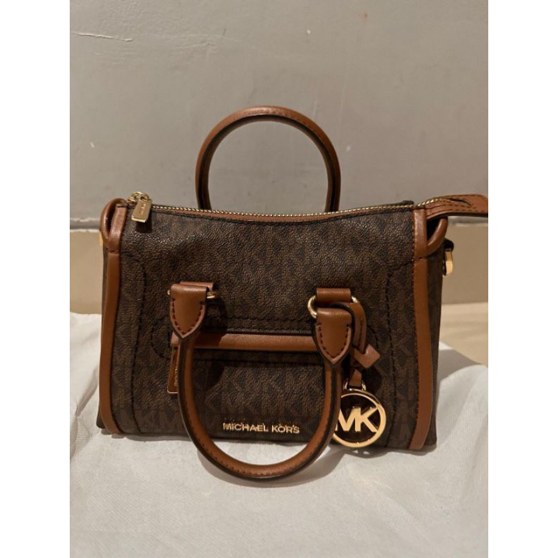 Preloved - Michael Kors Carine Original