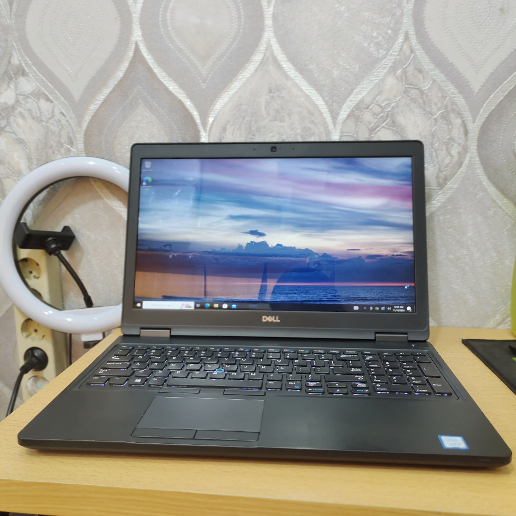 Dell Latitude E5570 Intel  Core i5-6300U (6th Gen)