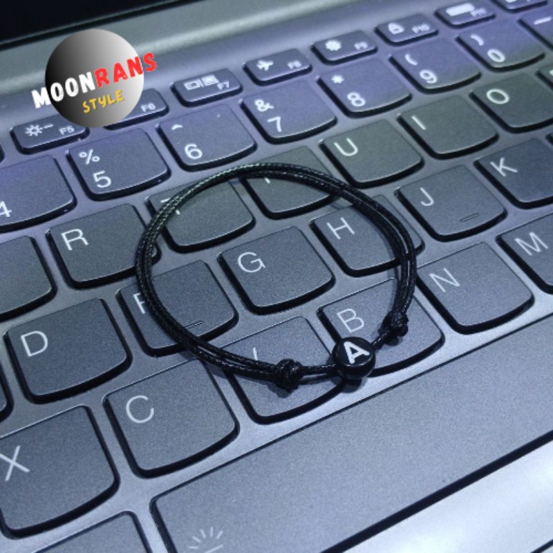 gelang inisial huruf bulat a-z// gelang tali hitam mote inisial huruf bulat// G5
