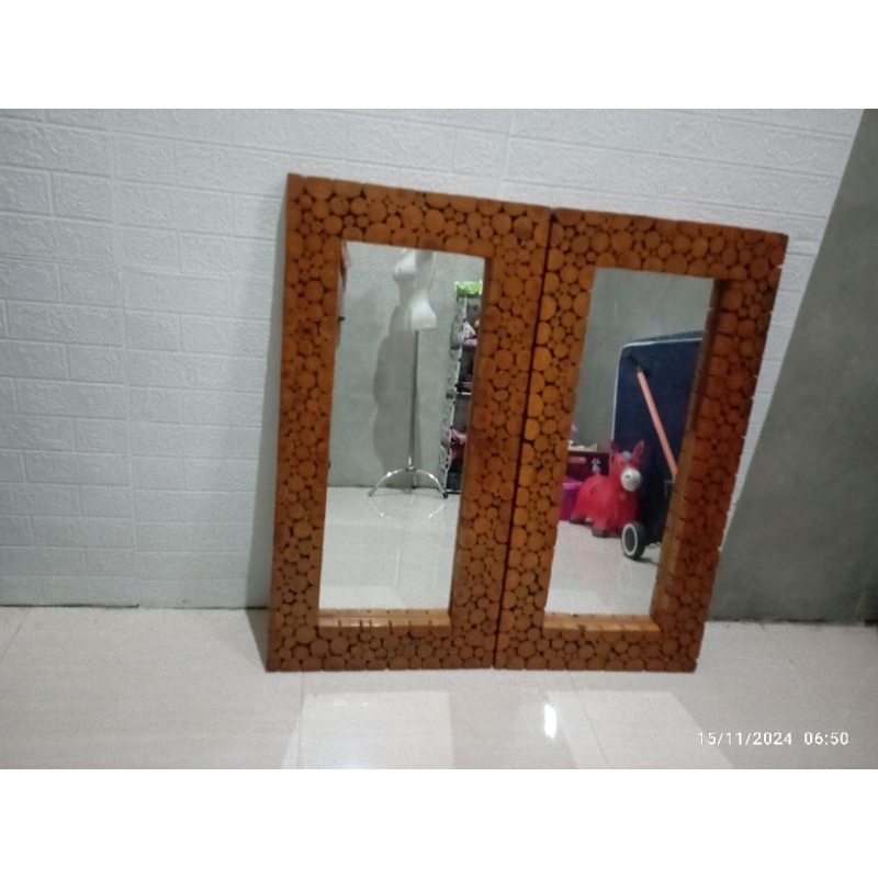 kaca cermin bingkai kayu jati