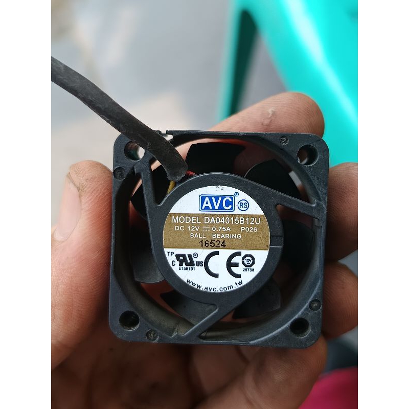 Kipas Cooling Fan 4cm Tebal 1.5cm 12v 0.75a