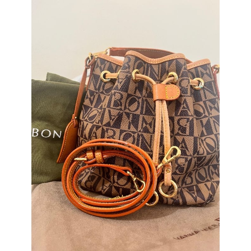 Bonia Tas Serut Monogram