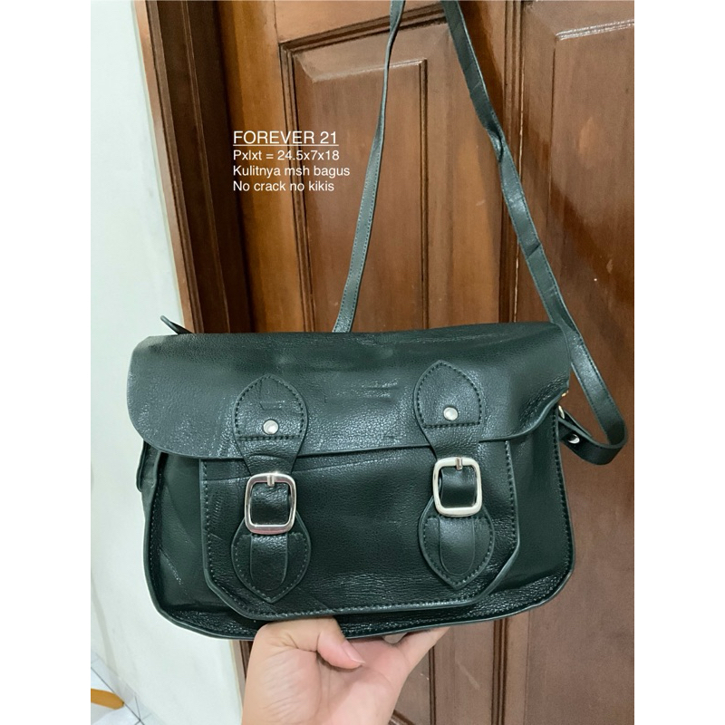 FOREVER 21 sling bag