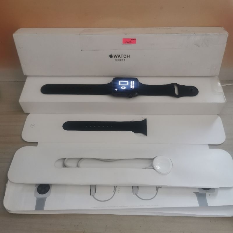 Apple Watch Series 3 42mm Space Gray Bekas - Fullset Resmi Ibox