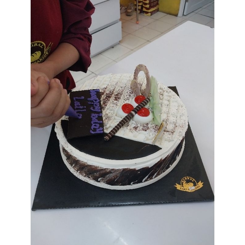 

Kue ulang tahun
