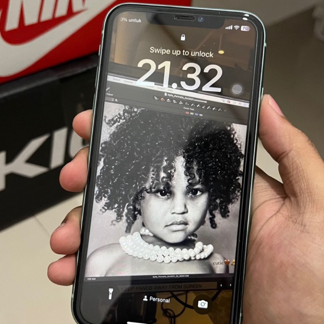 𝙓 𝙎𝙊𝙇𝘿 𝙓 Iphone 11 64GB Tosca Green Inter (Smartfren only)