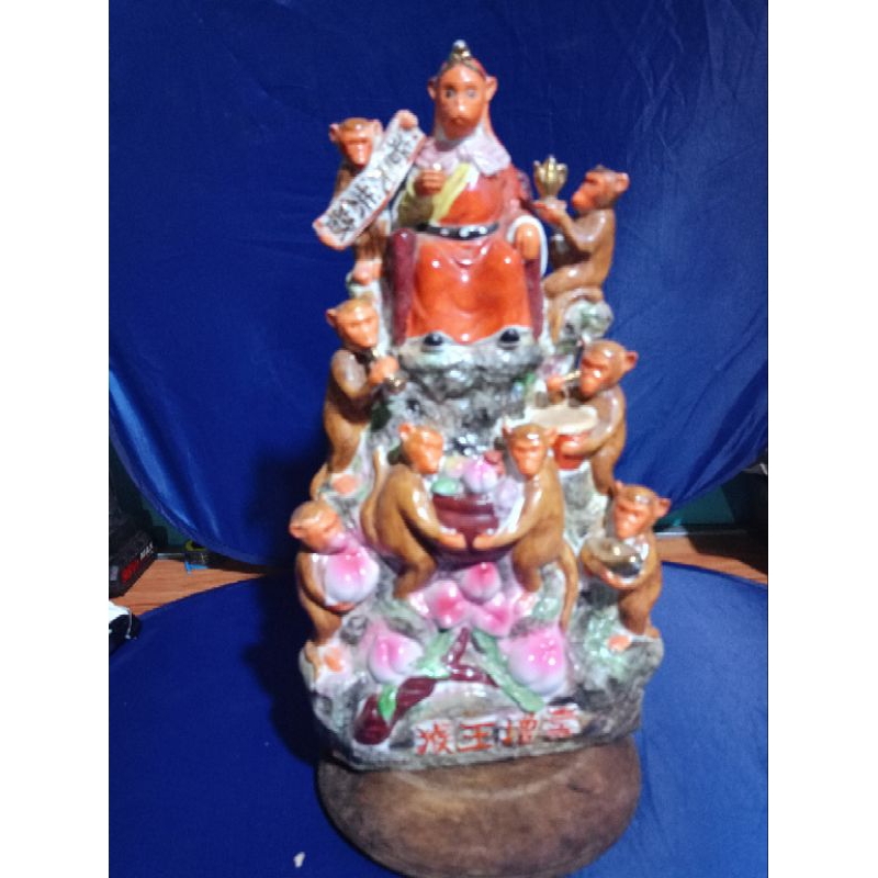 patung Keramik Sun Go Kong dan 8 anak
