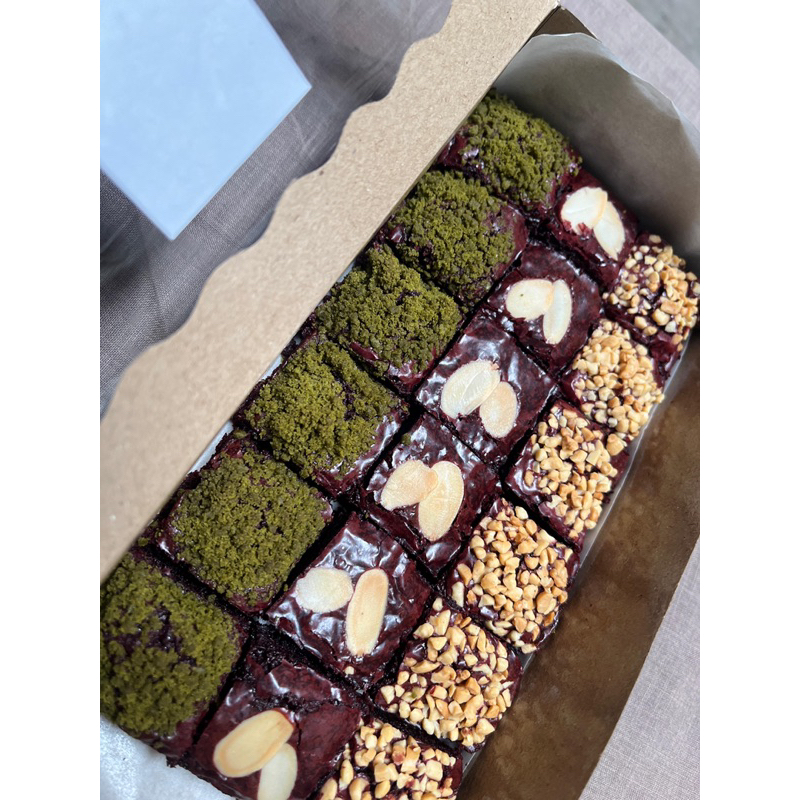 

Fudgy Brownies Redvelvet uk Small