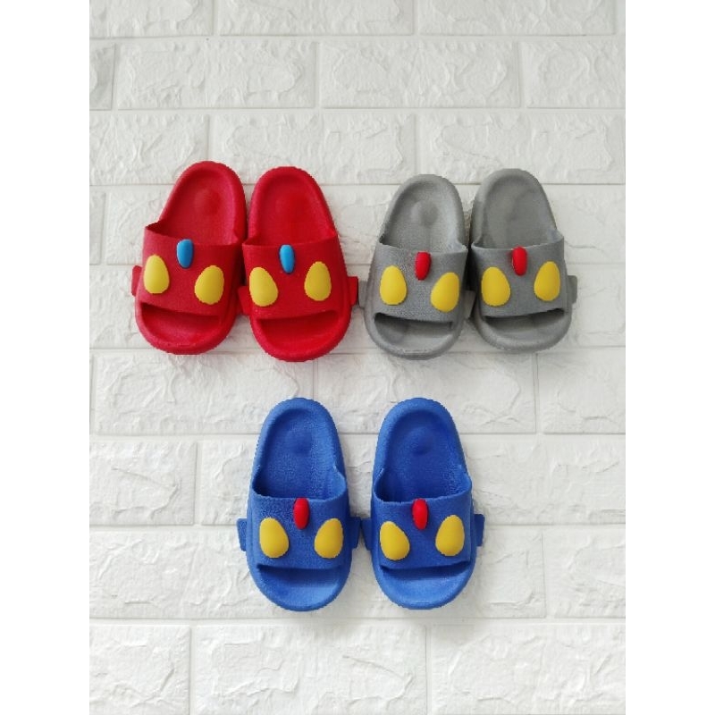 Sandal karet motif Ultraman