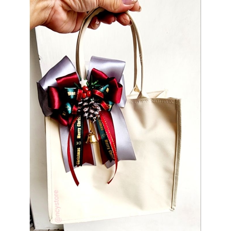 

Pita Hias natal Premium